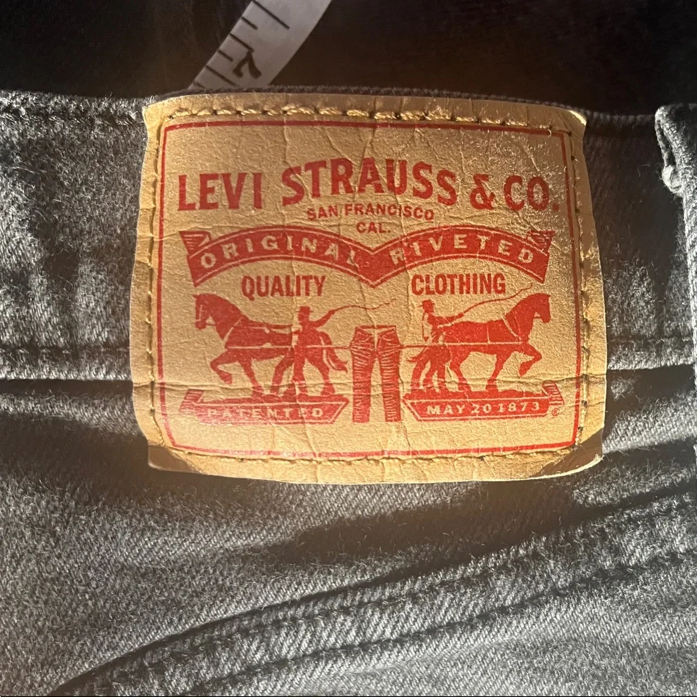 Levi’s Ribcage Straight Ankle Jeans - Women’s 27x27 - Black - ankle cut - Picture 2 of 8